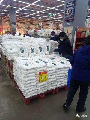 米面油貨都足 價格怎么樣？記者實地探訪食用農產品批發賣場